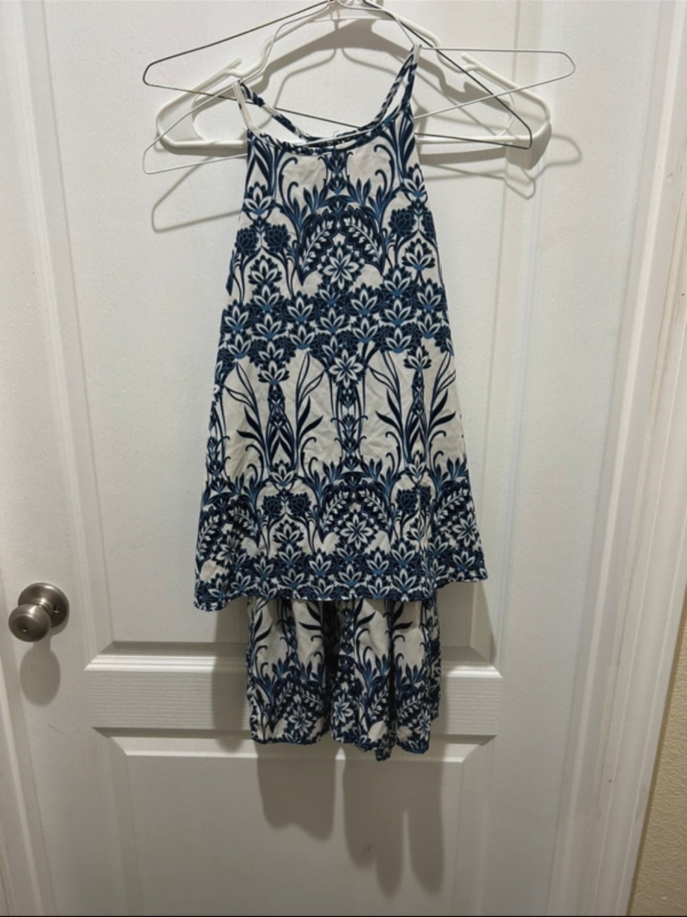 De Elle romper M Blue and White Floral Halter
